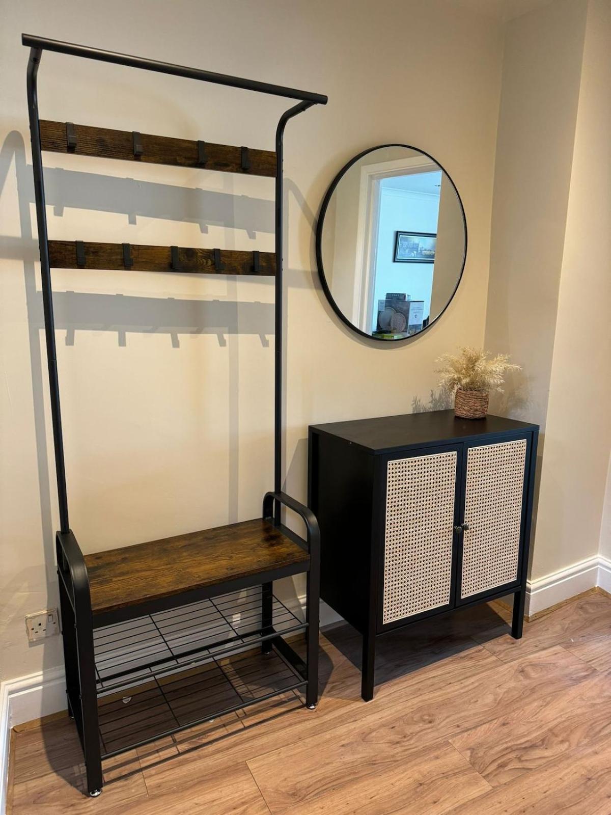 Apartment 1 Bed Flat In *