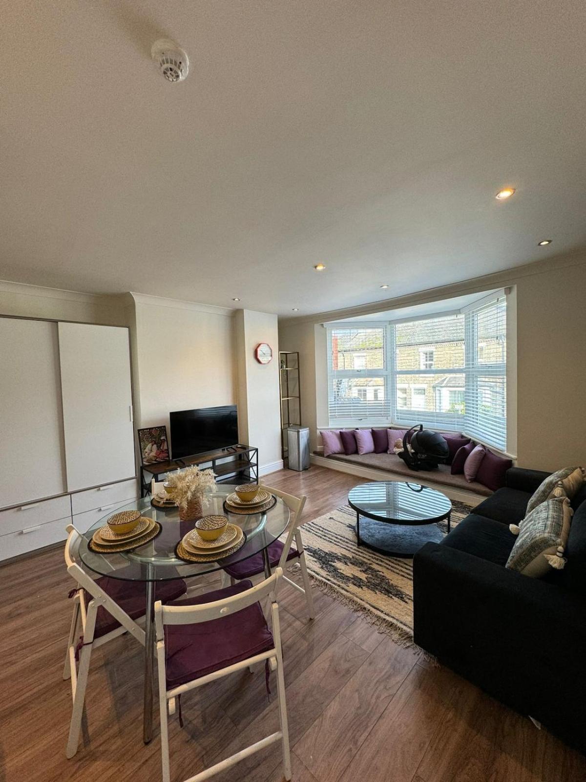 Apartment 1 Bed Flat In